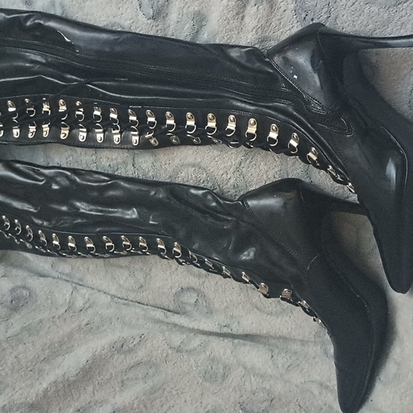 Funtasma Dominatrix boots - Picture 1 of 6